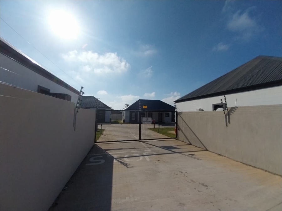 2 Bedroom Property for Sale in Pacaltsdorp Western Cape